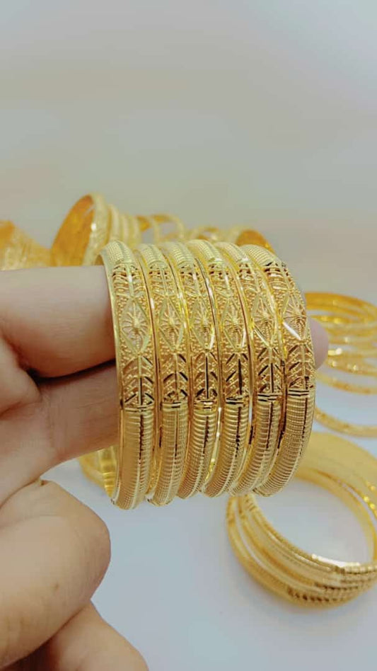 Alluring Bangle Set